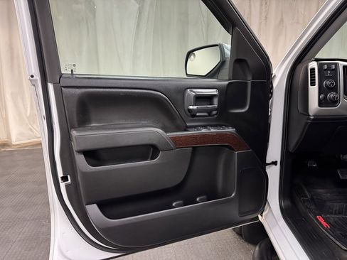 Used 2015 GMC Sierra 1500 SLE w/ SLE Value Package image 24