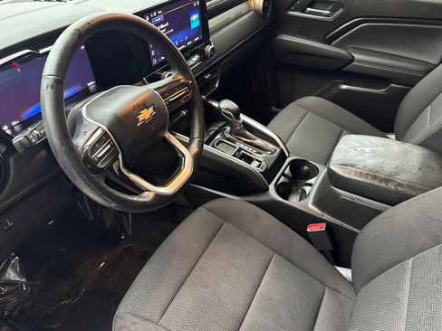Used 2024 Chevrolet Colorado LT w/ LT Convenience Package image 9