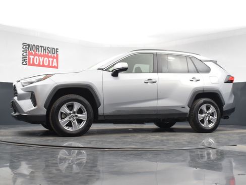 Used 2022 Toyota RAV4 XLE w/ Convenience Package image 27