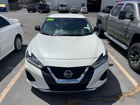 Used 2021 Nissan Maxima 3.5 SV w/ Floor Mat Group FWD image 4