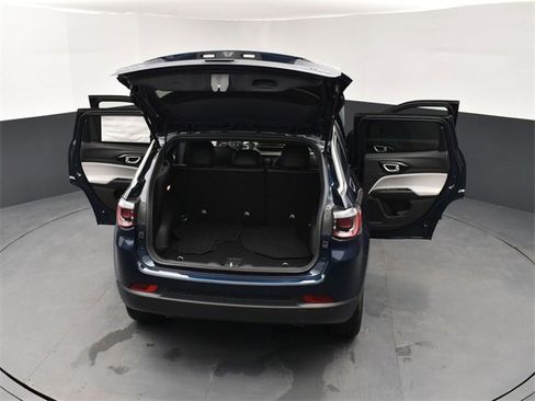 New 2026 Jeep Compass Limited image 29