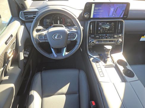 New 2025 Lexus LX 600 4WD w/ Luxury Package image 7