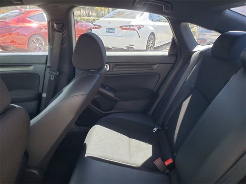 Used 2022 Honda Civic Sport image 11