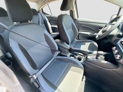 Used 2025 Nissan Versa SV FWD image 26
