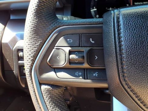 Certified 2025 Toyota Tacoma TRD Sport AWD/4WD image 26
