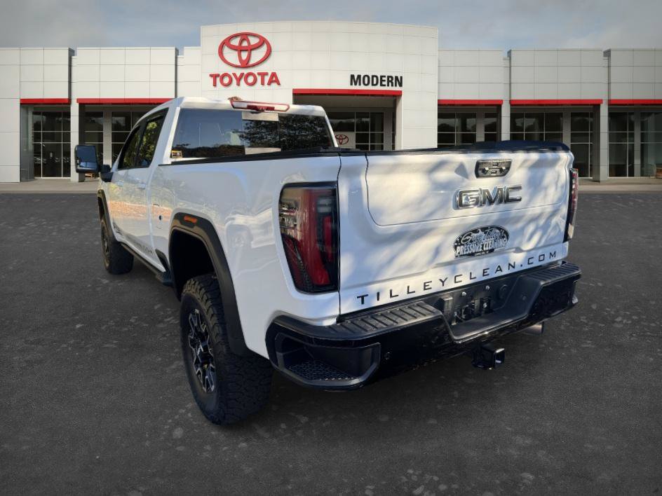 Used 2025 GMC Sierra 2500 AT4X AWD/4WD image 7