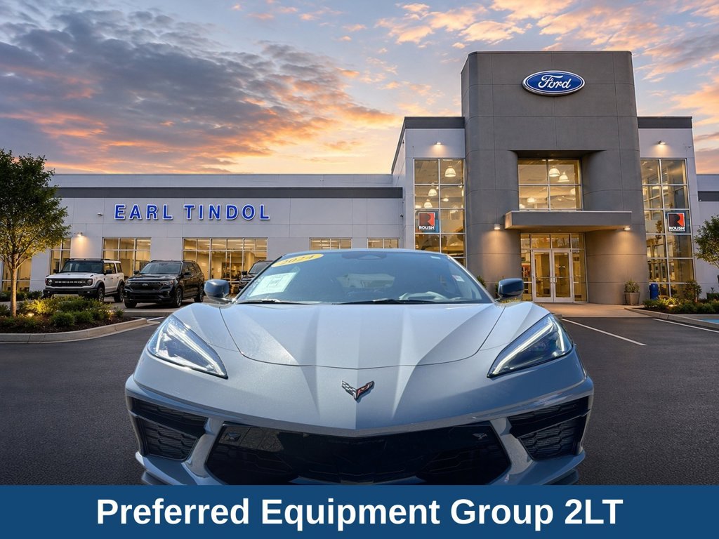 Used 2024 Chevrolet Corvette Stingray Preferred Cpe w/ Z51 Performance Package RWD image 3