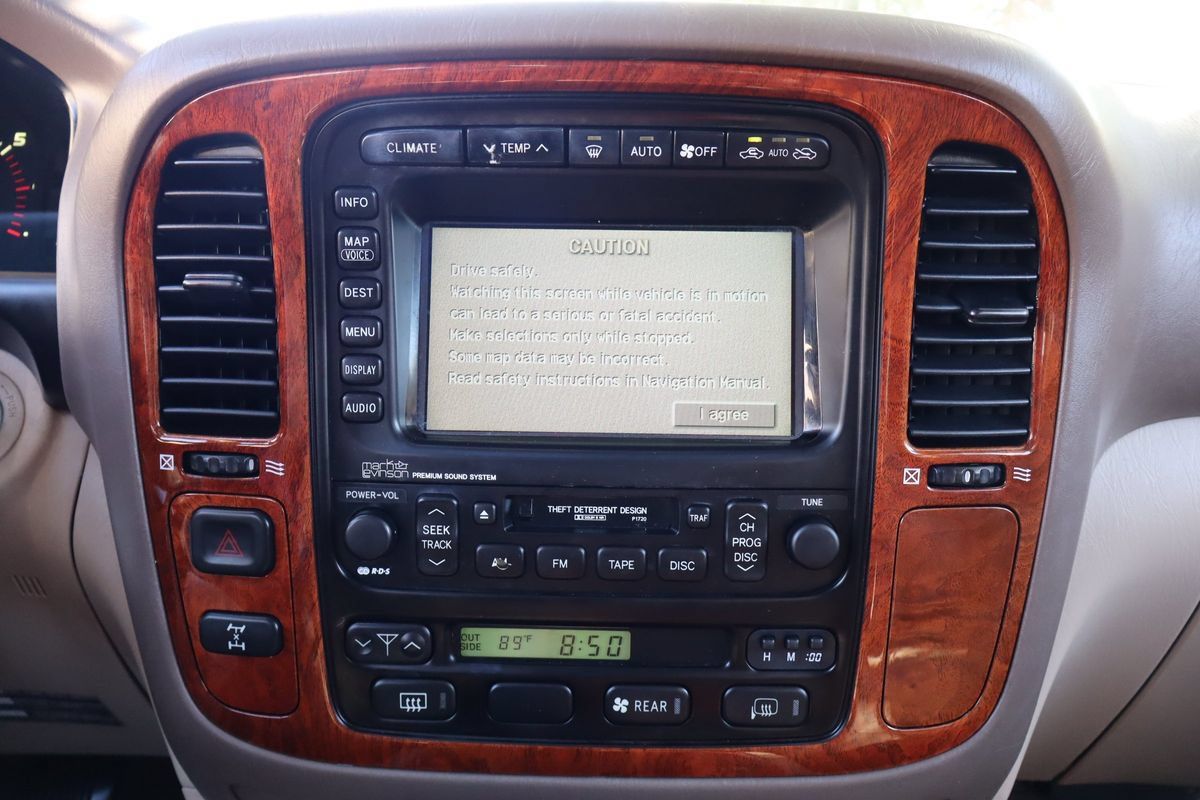 Used 2001 Lexus LX 470 4WD image 34