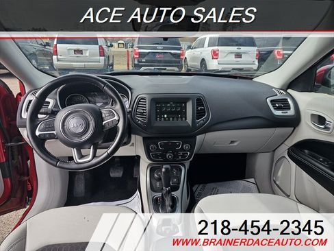 Used 2020 Jeep Compass Latitude image 8