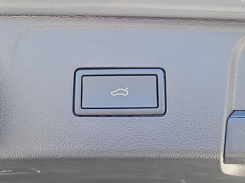 New 2026 Volkswagen Atlas SE AWD/4WD image 12