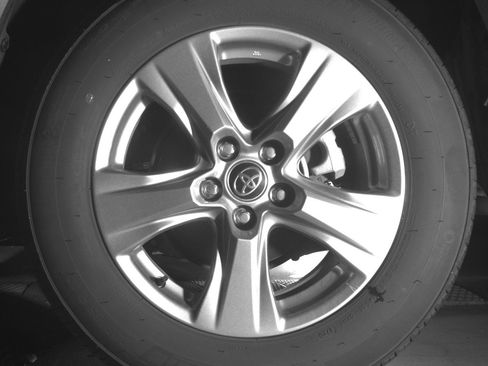 Used 2025 Toyota RAV4 XLE w/ Convenience Package image 14