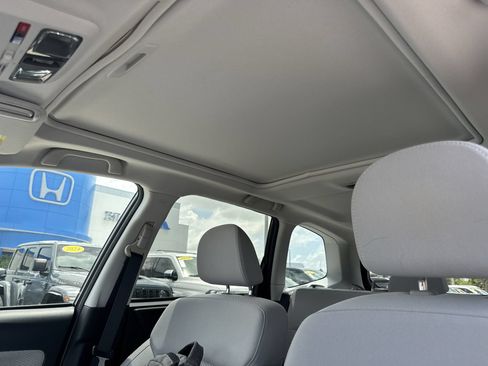 Used 2017 Subaru Forester 2.5i Premium AWD/4WD image 20