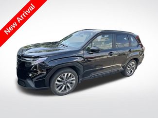 Used 2025 Subaru Forester Touring w/ Popular Package - Touring AWD/4WD video 1