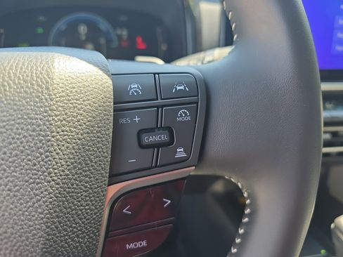 Used 2025 Toyota Camry SE w/ Multimedia Upgrade Package FWD image 19
