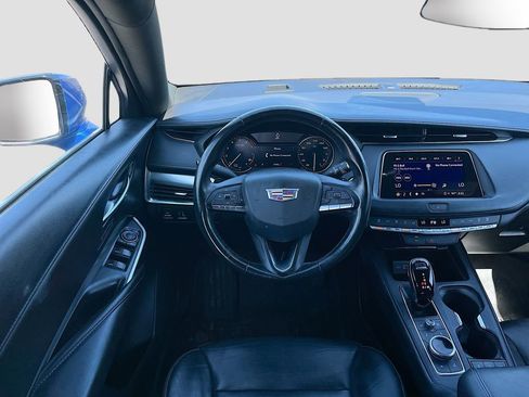 Used 2022 Cadillac XT4 Premium Luxury w/ Safety Alert Package FWD image 20