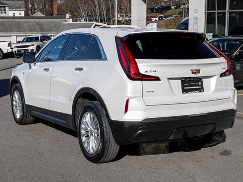 Used 2024 Cadillac XT4 Luxury w/ Trailering Package image 6