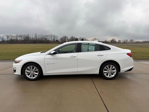 Used 2024 Chevrolet Malibu LT image 8