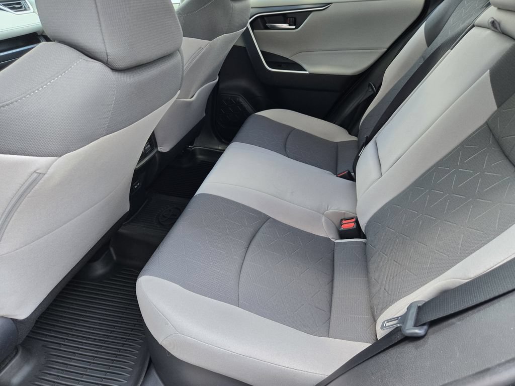 Used 2022 Toyota RAV4 XLE w/ Convenience Package AWD/4WD image 23