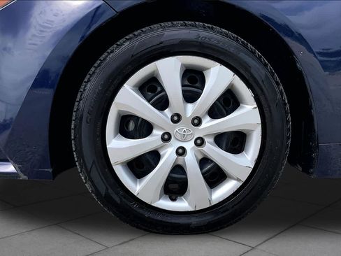 Used 2024 Toyota Corolla LE FWD image 11
