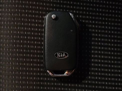 Used 2019 Kia Forte LXS FWD image 32