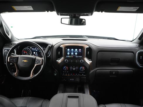 Used 2022 Chevrolet Silverado 1500 High Country w/ Safety Package II AWD/4WD image 13