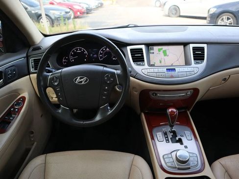 Used 2012 Hyundai Genesis 3.8 w/ Premium Pkg image 20