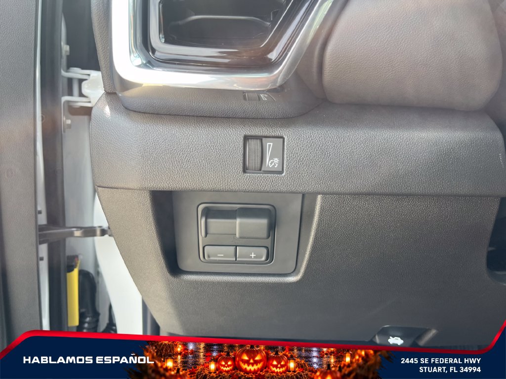 New 2026 GMC Canyon Elevation w/ Convenience Package RWD image 24