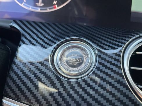 Used 2020 Mercedes-Benz E 350 Sedan image 17