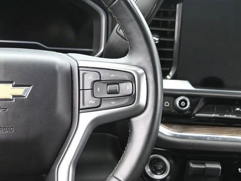 Used 2023 Chevrolet Silverado 1500 LT w/ Convenience Package II image 29
