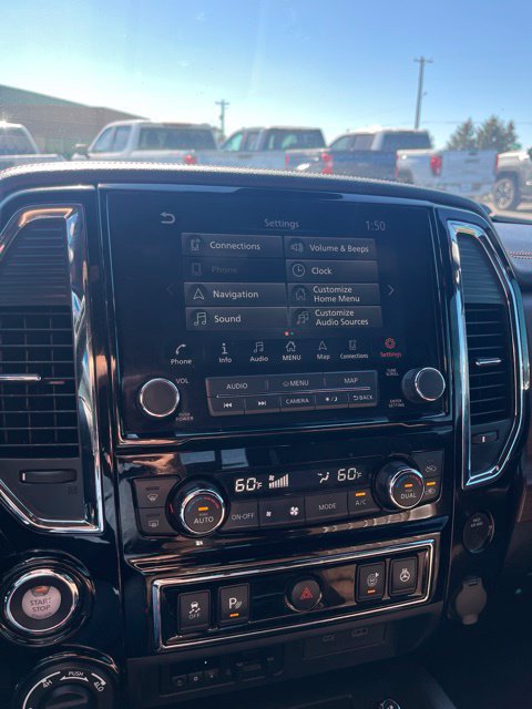 Used 2021 Nissan Titan 4x4 Crew Cab image 42