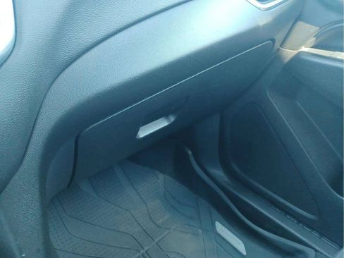 Used 2019 Chevrolet Equinox AWD LT image 21