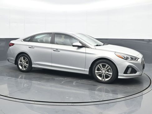 Used 2019 Hyundai Sonata SEL w/ Tech Package 02 image 8