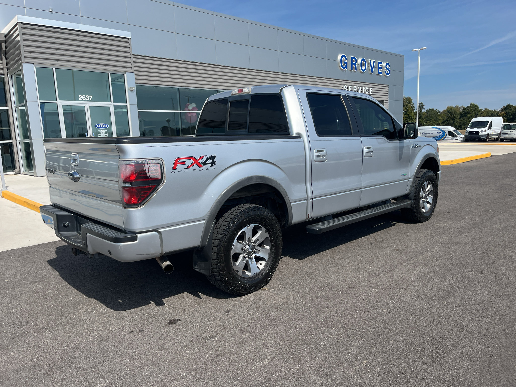 Used 2014 Ford F150 FX4 w/ Equipment Group 402A Luxury AWD/4WD image 5
