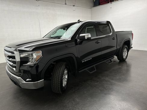 Used 2019 GMC Sierra 1500 SLE w/ SLE Convenience Package AWD/4WD image 4