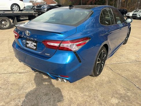 Used 2020 Toyota Camry XSE image 6