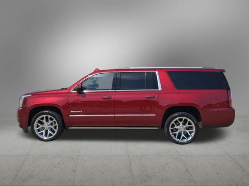 Used 2017 GMC Yukon XL Denali w/ Open Road Package RWD image 3