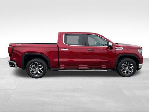 Used 2022 GMC Sierra 1500 SLT w/ SLT Premium Plus Package AWD/4WD image 8
