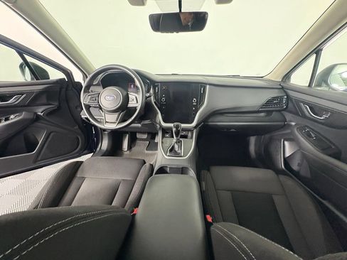 Used 2022 Subaru Outback Premium AWD/4WD image 4