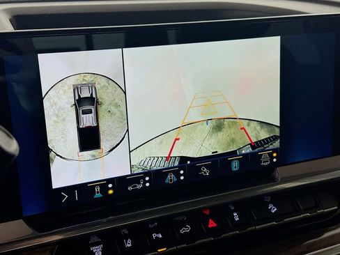 Used 2024 Chevrolet Silverado 3500 LTZ image 13