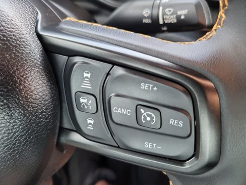 Used 2024 Jeep Wrangler Unlimited Sport AWD/4WD image 30