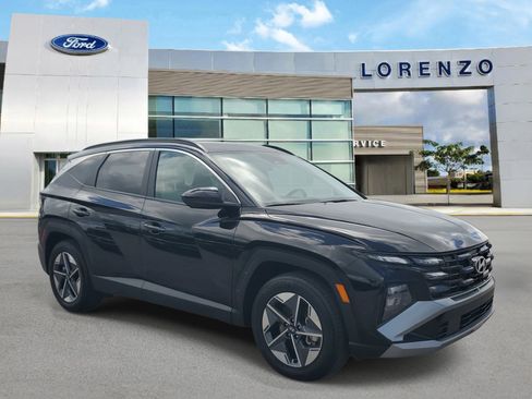 Used 2025 Hyundai Tucson SEL image 3