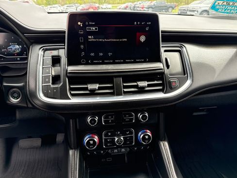 Certified 2024 GMC Yukon AT4 w/ Technology Package AWD/4WD image 17