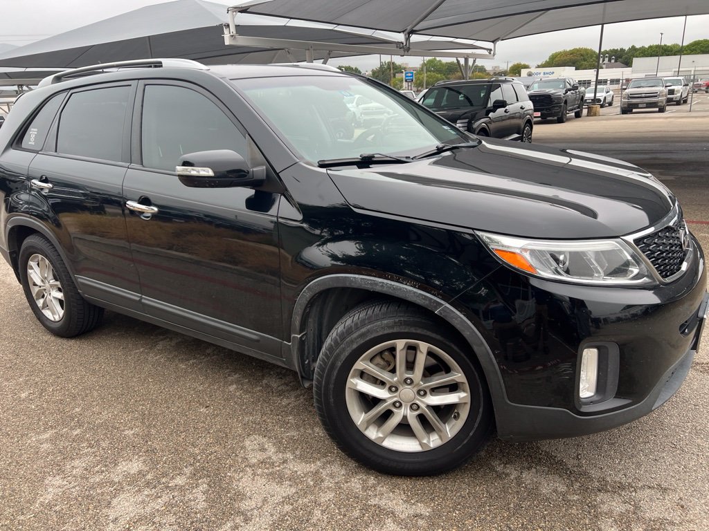 Used 2014 Kia Sorento LX w/ Premium Package FWD image 1