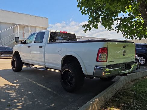 Used 2022 RAM 2500 Tradesman w/ Chrome Appearance Group AWD/4WD image 3