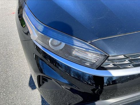 Used 2023 Kia Forte LXS w/ LXS Technology Package image 25