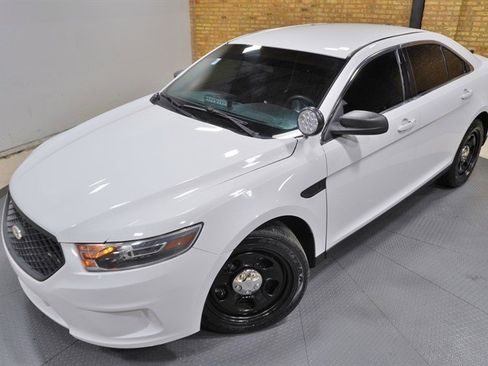 Used 2016 Ford Taurus Police Interceptor image 2