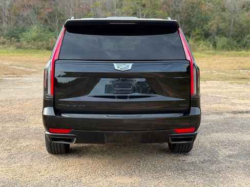 Used 2021 Cadillac Escalade ESV Sport Platinum image 4