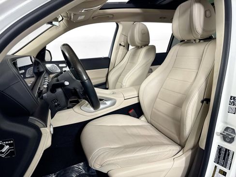 Used 2021 Mercedes-Benz GLS 580 4MATIC image 28