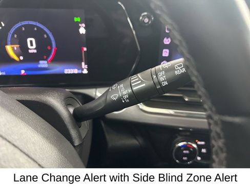 Used 2025 Chevrolet Trax ACTIV w/ Driver Confidence Package image 41