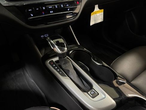 Used 2025 Buick Envista Avenir FWD image 17